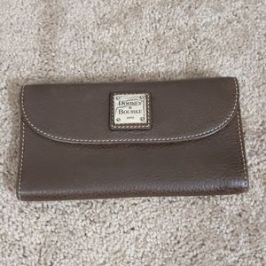 Dooney and Bourke Wallet